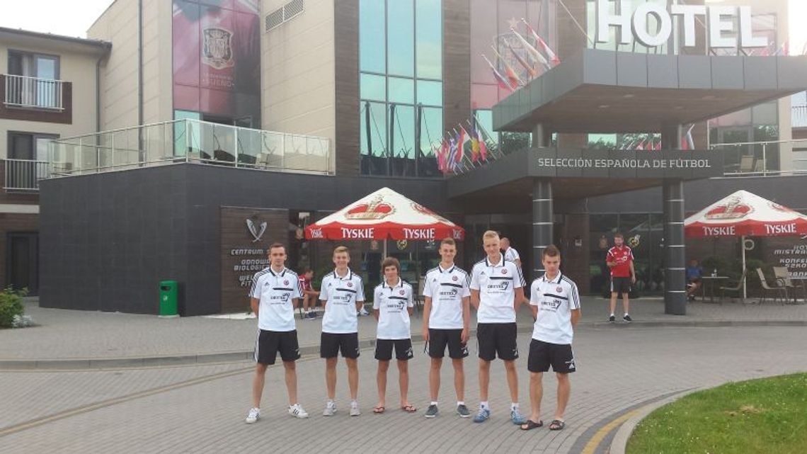 Uczniowie SMS Bytów w kadrze pierwszoligowej Drutex-Bytovii Uczniowie SMS Bytów w kadrze pierwszoligowej Drutex-Bytovii