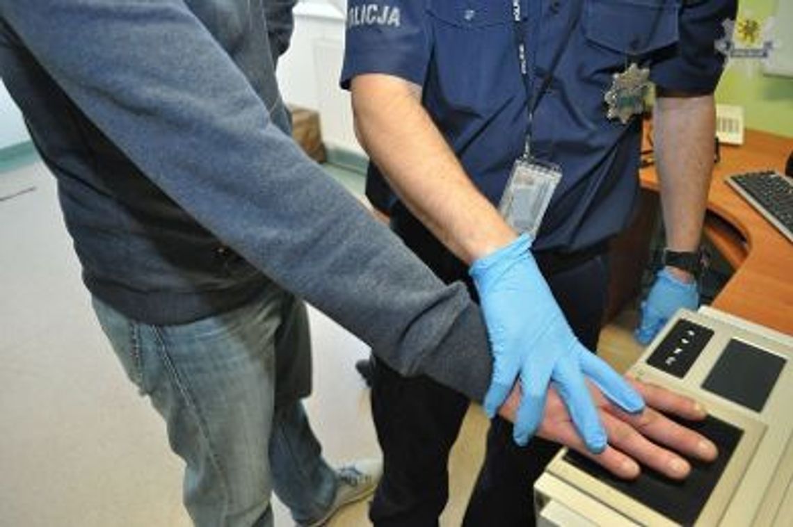 Uderzył w twarz i kopał po głowie do nieprzytomności. Grozi mu do 10 lat Uderzył w twarz i kopał po głowie do nieprzytomności. Grozi mu do 10 lat