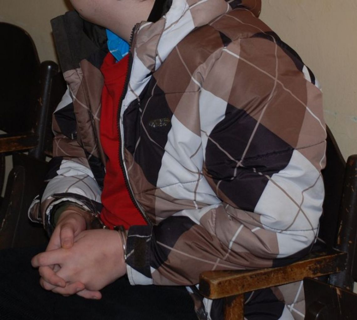 Ugodzony nożem na przystanku tramwajowym Ugodzony nożem na przystanku tramwajowym