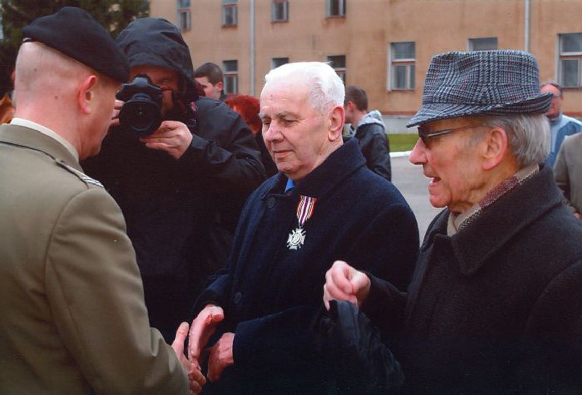 Uhonorowani krzyżami zwycięstwa