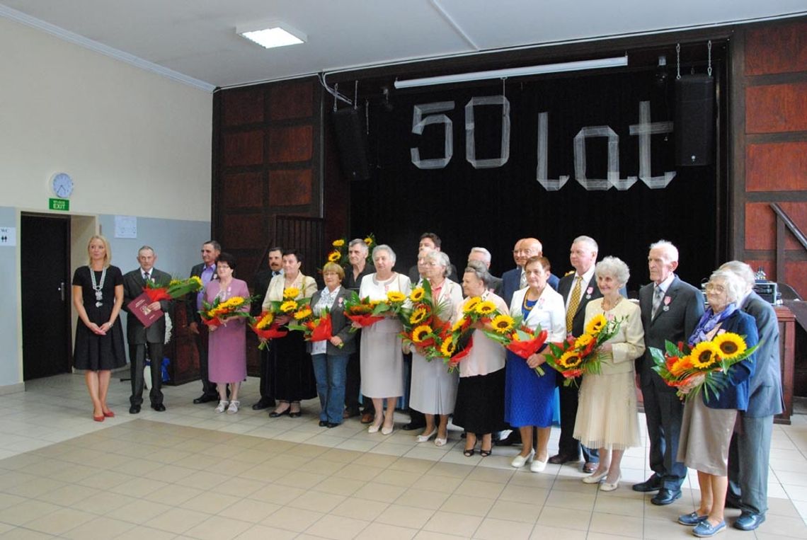 Uhonorowano złotych jubilatów Uhonorowano złotych jubilatów