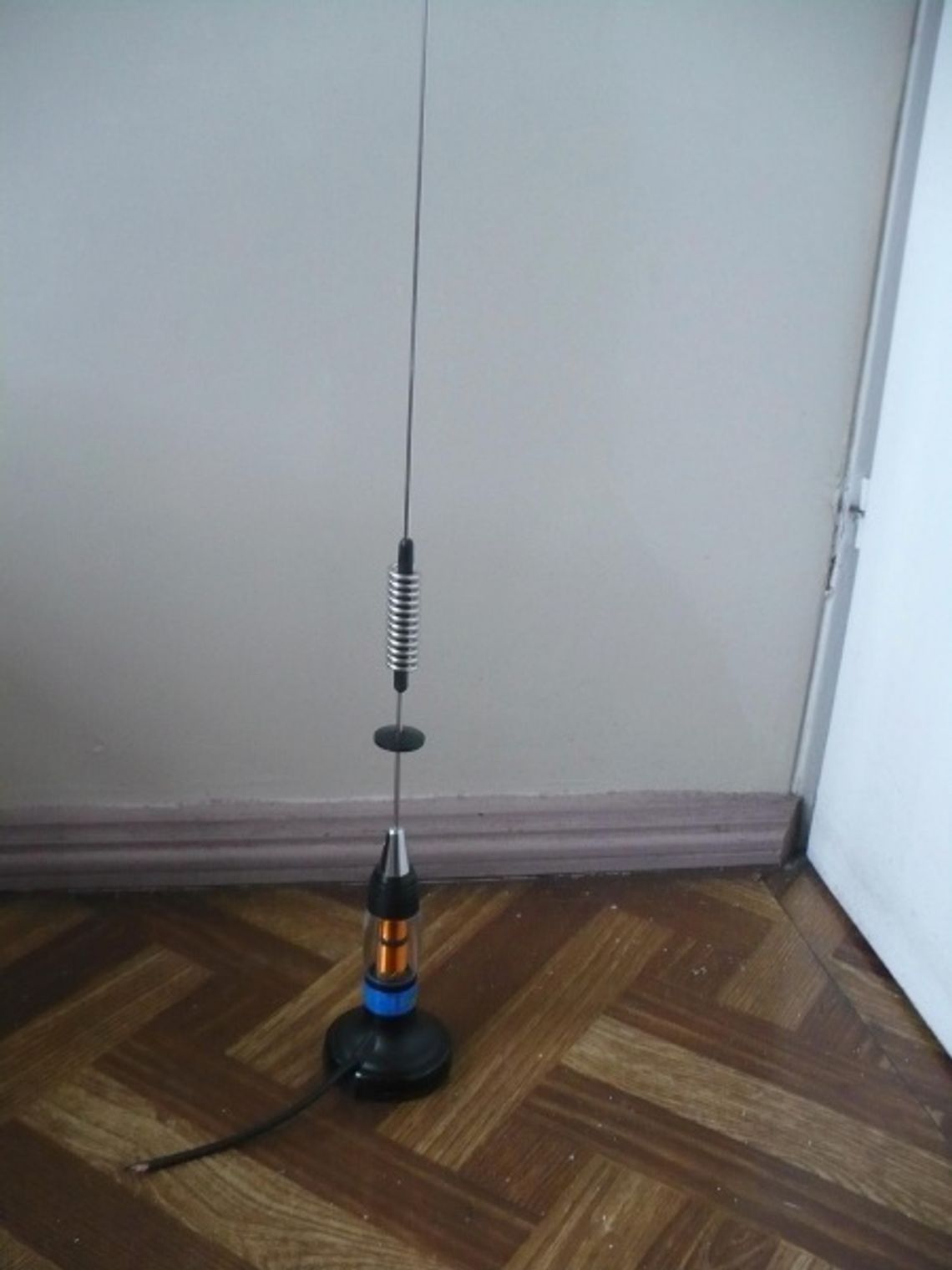 Ukradł antenkę, aby kupić pizzę Ukradł antenkę, aby kupić pizzę