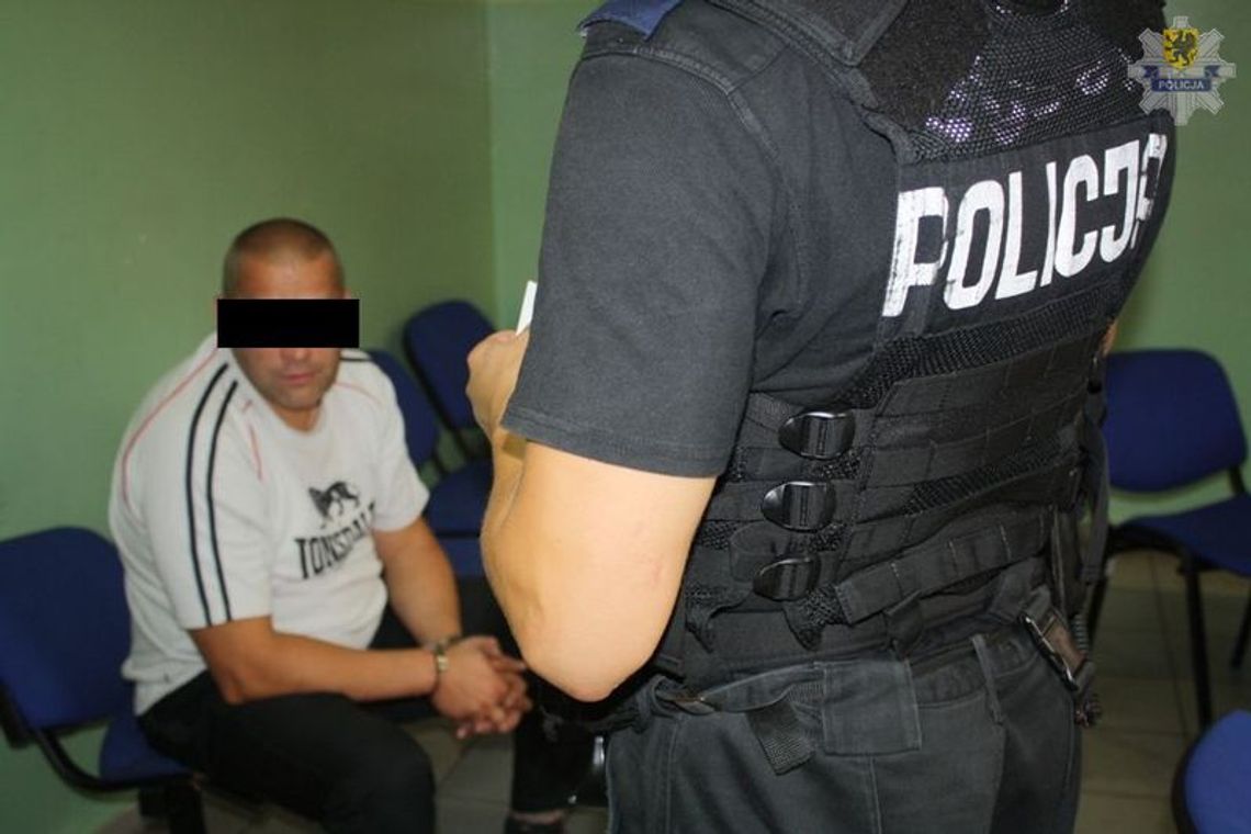 Ukradł trzy kartony z perfumami