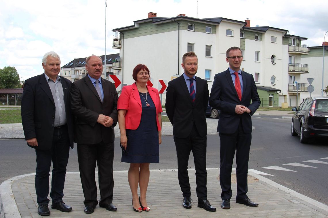 Ulica Powstańców Warszawy po rocznym remoncie Ulica Powstańców Warszawy po rocznym remoncie