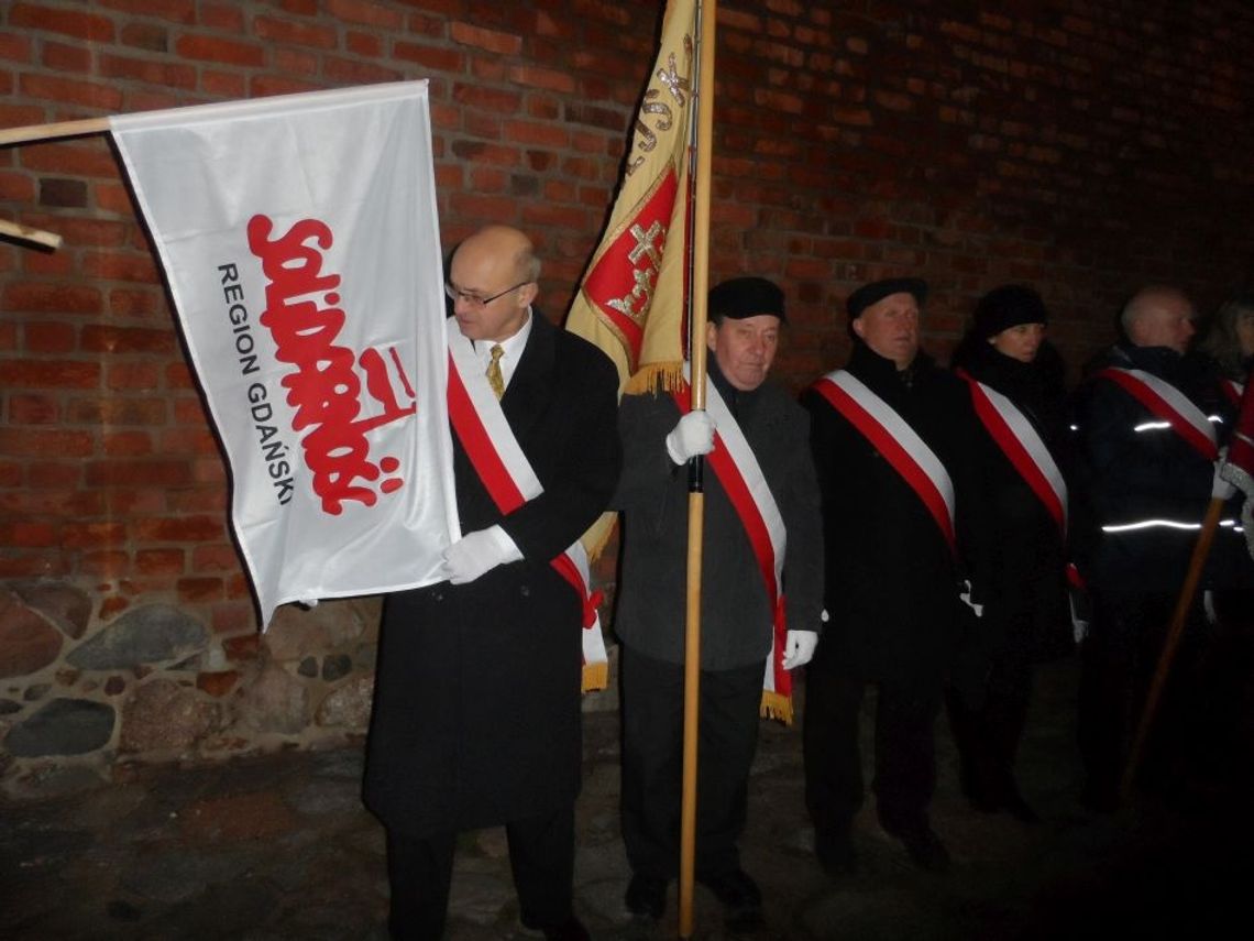 Upamiętnili ofiary stanu wojennego podczas uroczystej mszy świętej Upamiętnili ofiary stanu wojennego podczas uroczystej mszy świętej