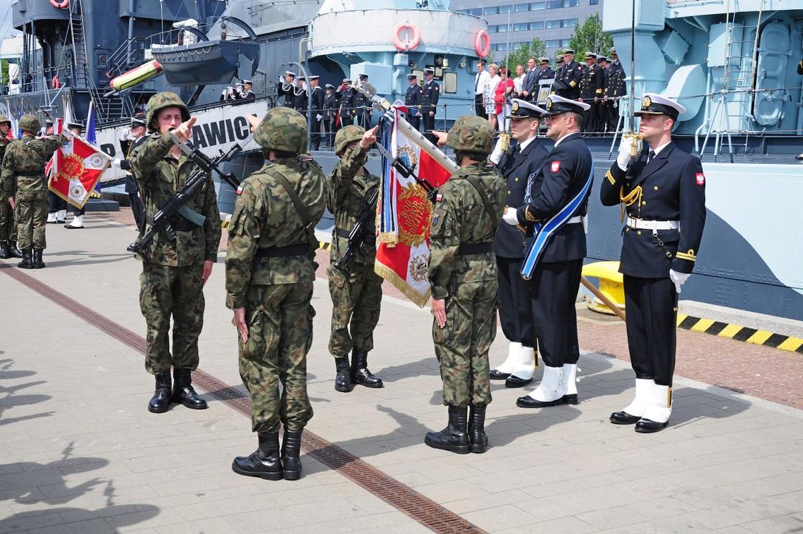 Uroczysta przysięga wojskowa elewów