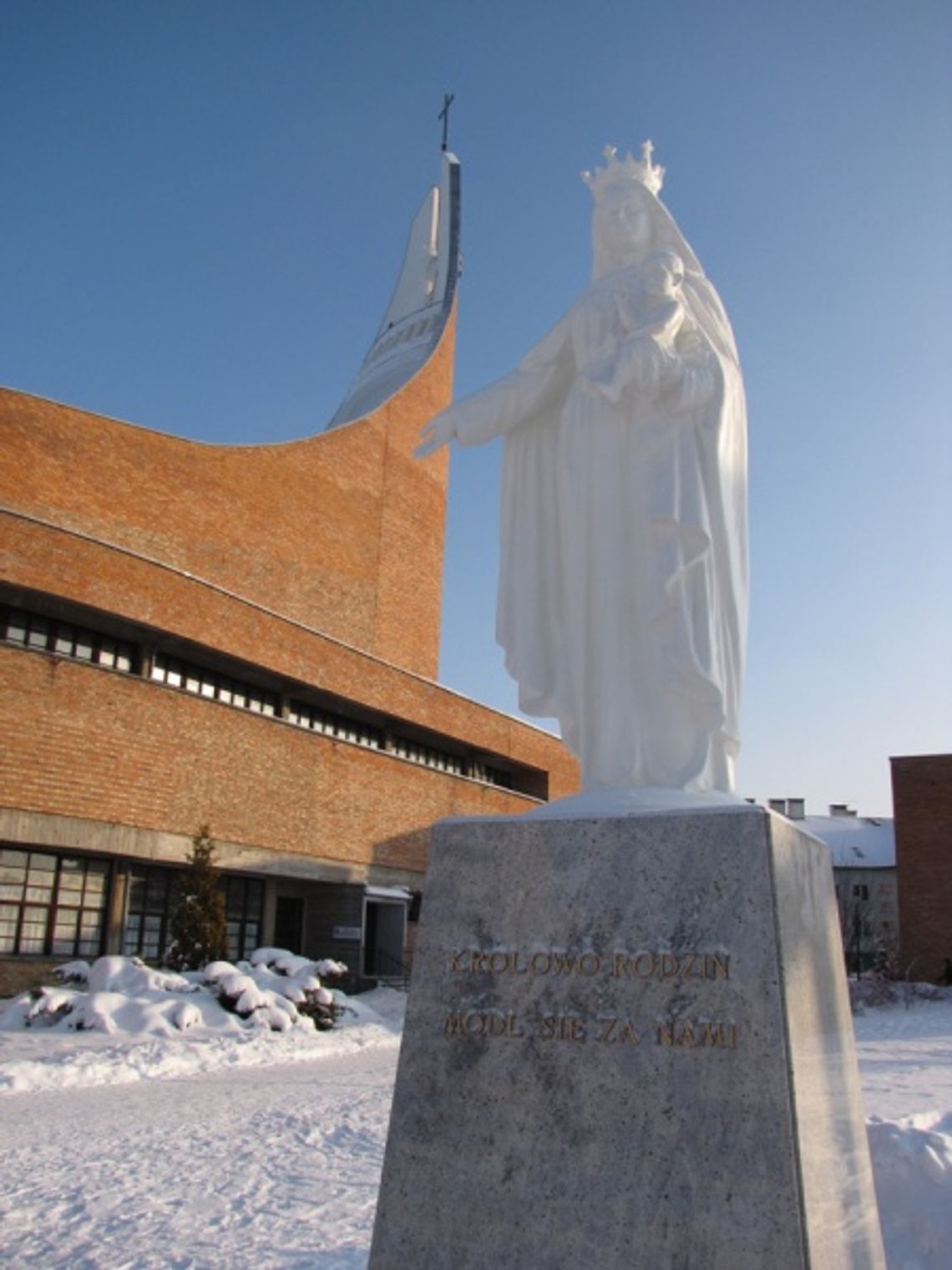 Uroczystości w parafii pw. Najświętszej Maryi Panny Matki Kościoła w Tczewie Uroczystości w parafii pw. Najświętszej Maryi Panny Matki Kościoła w Tczewie