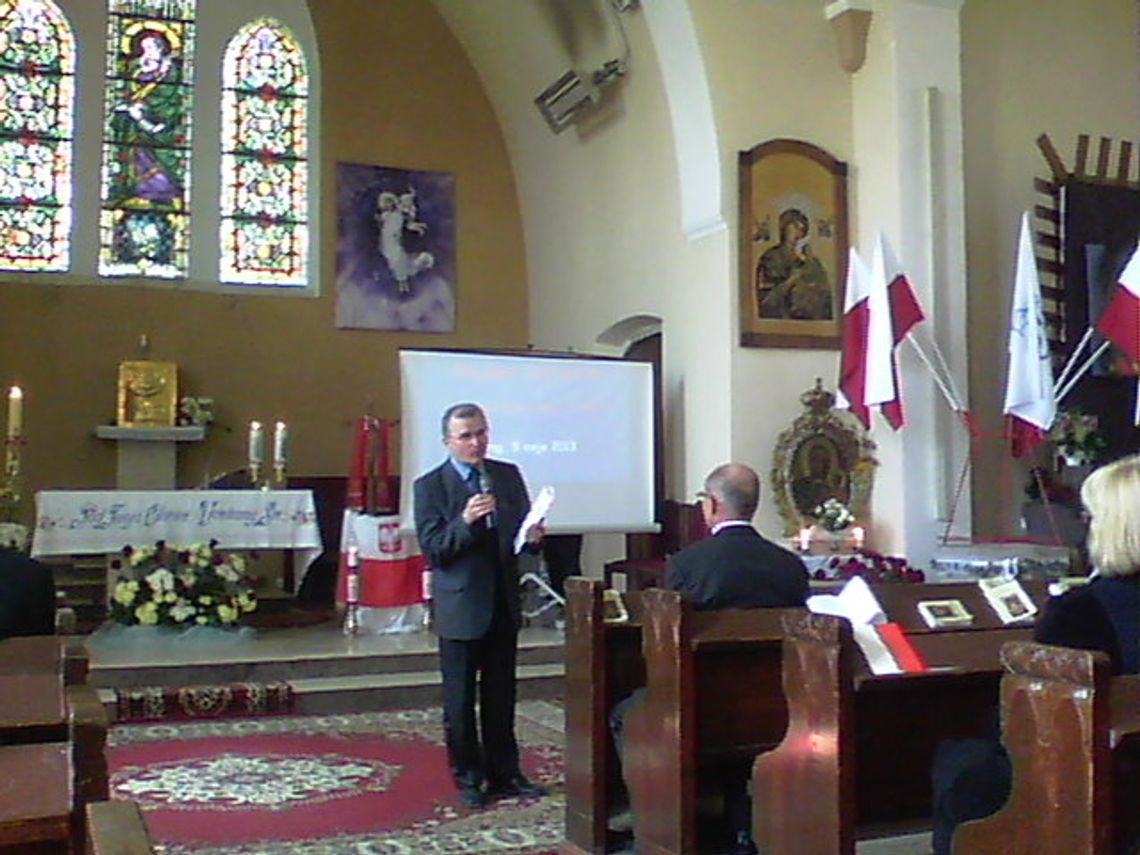 Uroczystości z okazji Konstytucji 3 Maja w Kręgu Uroczystości z okazji Konstytucji 3 Maja w Kręgu