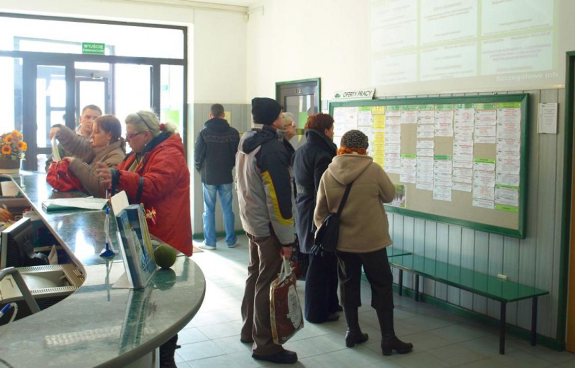 Urząd „Bezpracy” – dramat bezrobotnych - nie ma pieniędzy na roboty publiczne, staże i dofinansowanie rozpoczęcia własnej działalności Urząd „Bezpracy” – dramat bezrobotnych - nie ma pieniędzy na roboty publiczne, staże i dofinansowanie rozpoczęcia własnej działalności