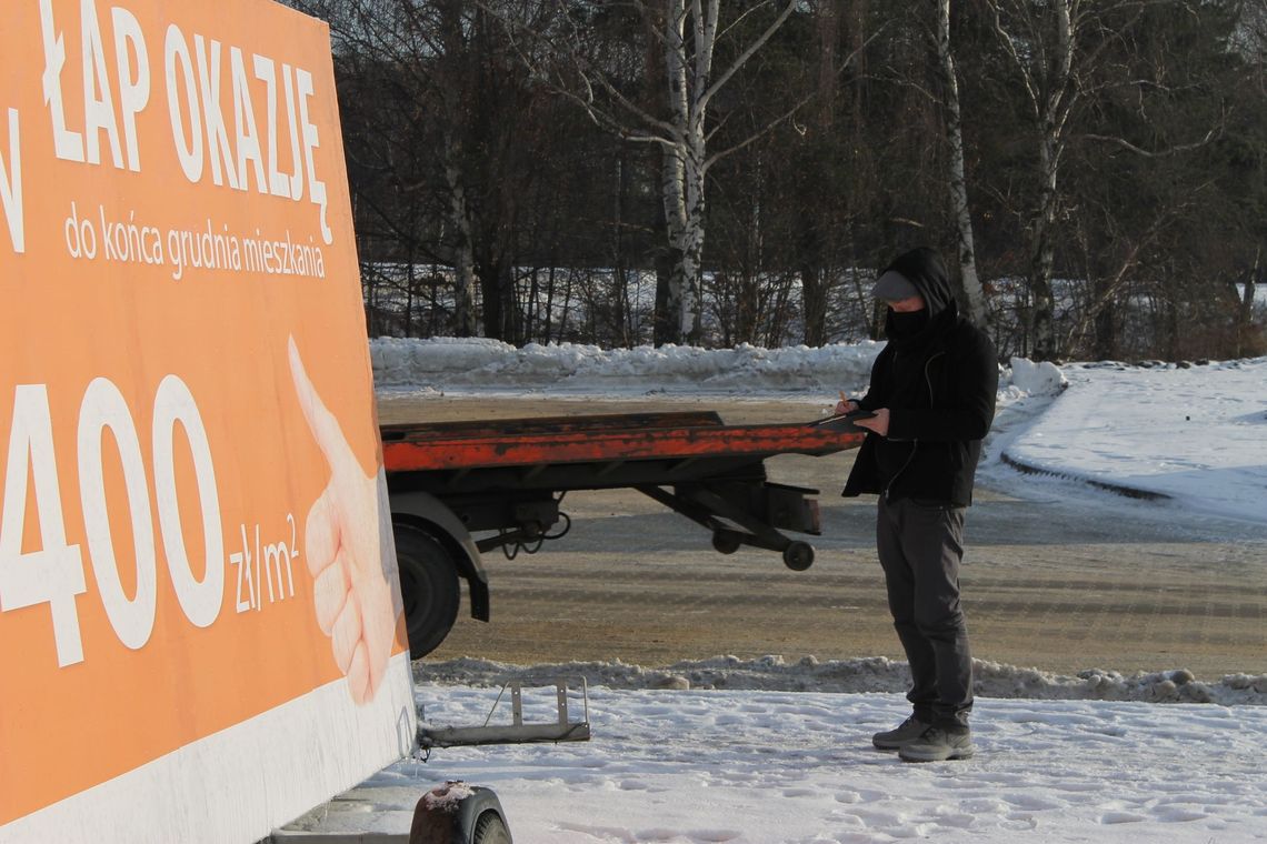 Usuwanie nielegalnych reklam mobilnych