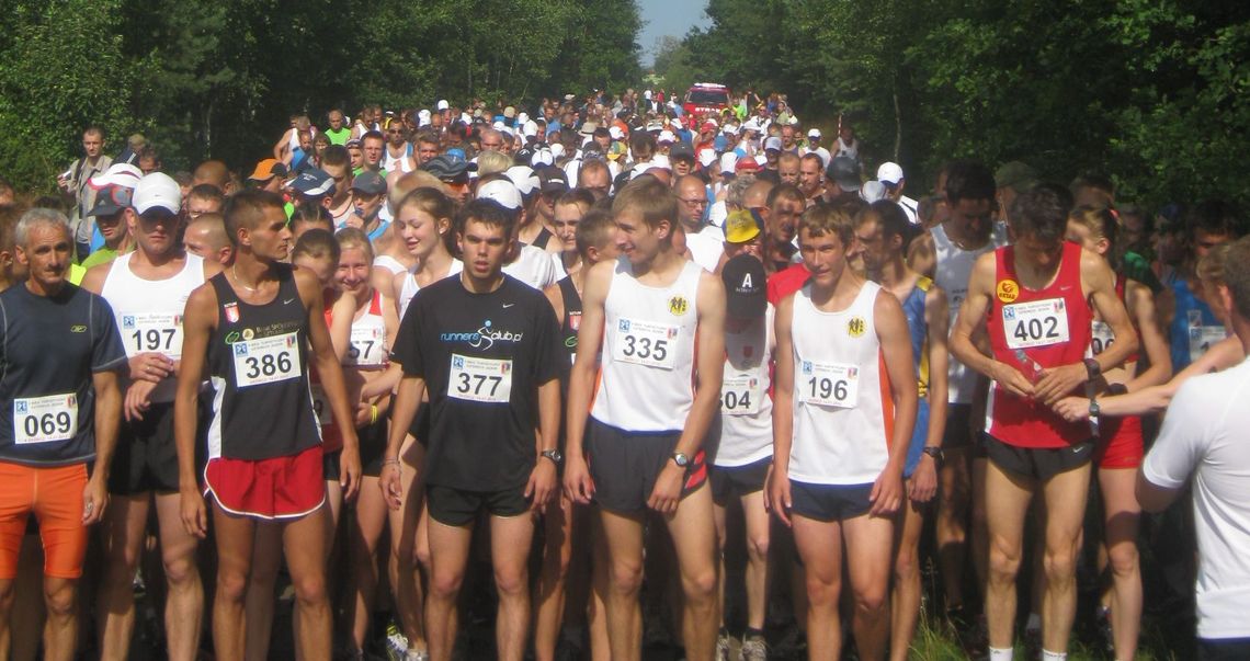 V Turystyczny Bieg Czterech Jezior. Nawet deszcz im nie przeszkodził V Turystyczny Bieg Czterech Jezior. Nawet deszcz im nie przeszkodził