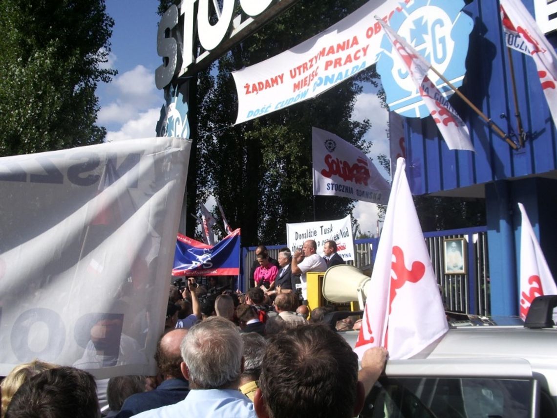 W obronie stoczni - na jednym wózku akumulatorowym 