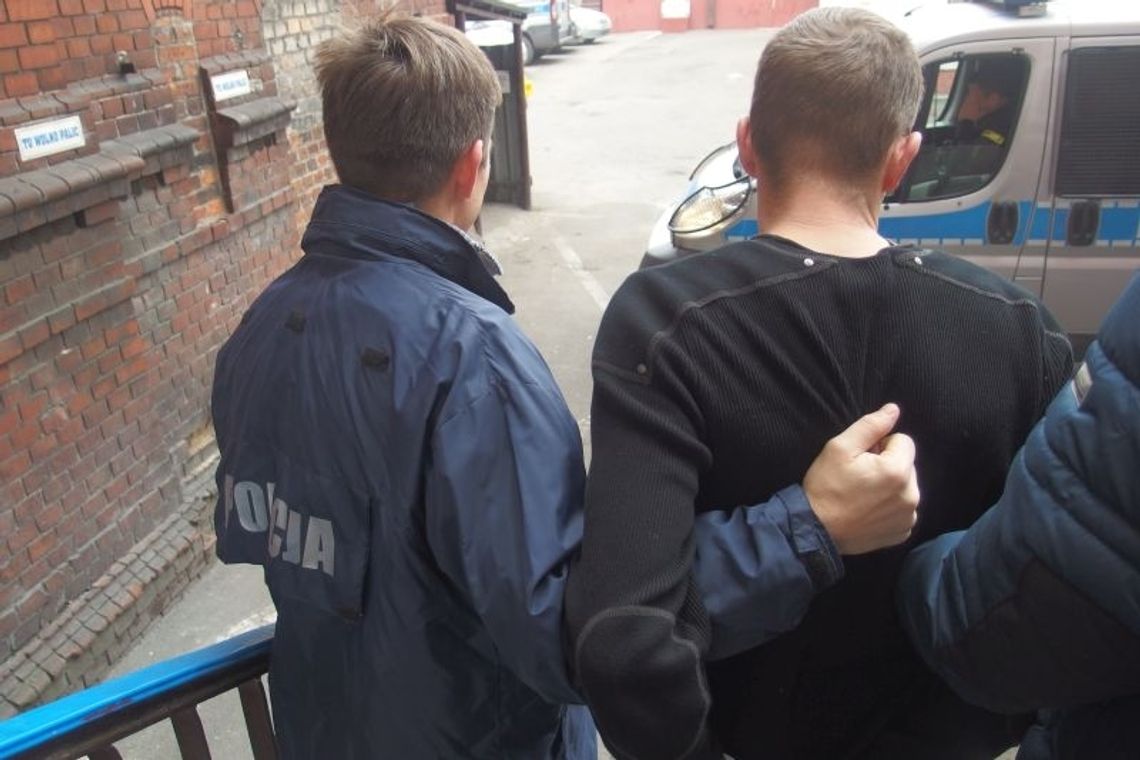 W starogardzie Gd. zatrzymano fałszywych wnuczków W starogardzie Gd. zatrzymano fałszywych wnuczków