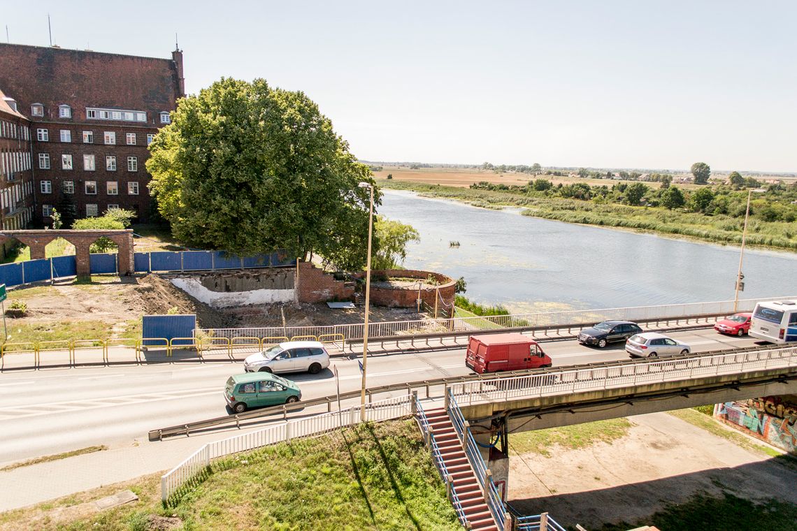 Wakacje na budowie mostu? Wakacje na budowie mostu?