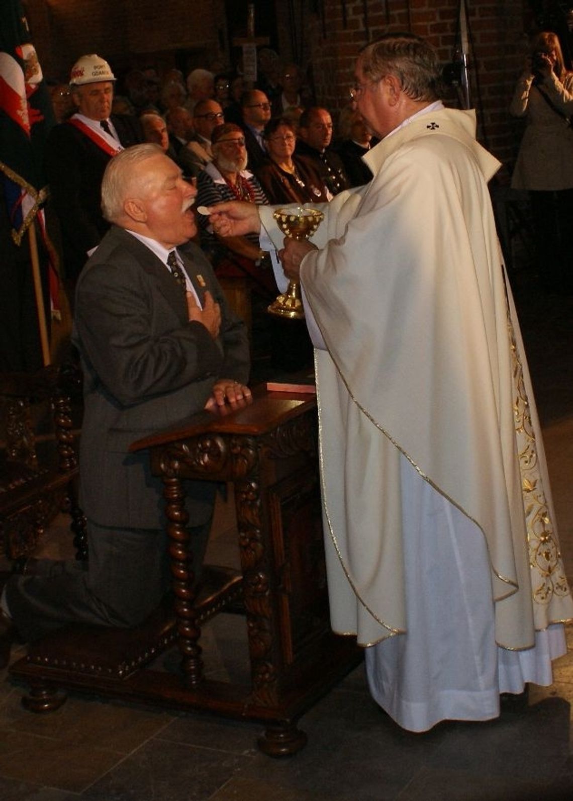 Wałęsa sprzedaje swoją legendę za 50 tys. zł