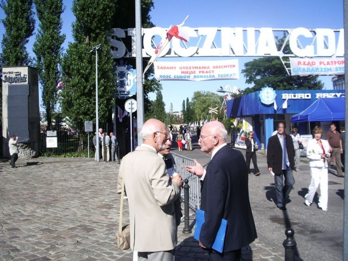 Wałęsa za Komorowskim, a Tadeusz Fiszbach: Jestem za Kaczyńskim, akceptuję hasło: „Polska jest najważniejsza”