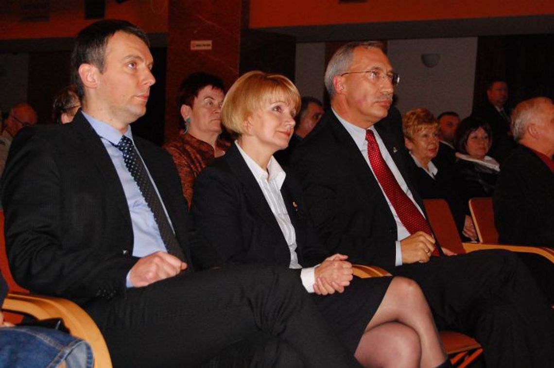 Walka o solidarny samorząd. Czas, aby prezydentem była kobieta - wrażliwa na sprawy ludzkie Walka o solidarny samorząd. Czas, aby prezydentem była kobieta - wrażliwa na sprawy ludzkie