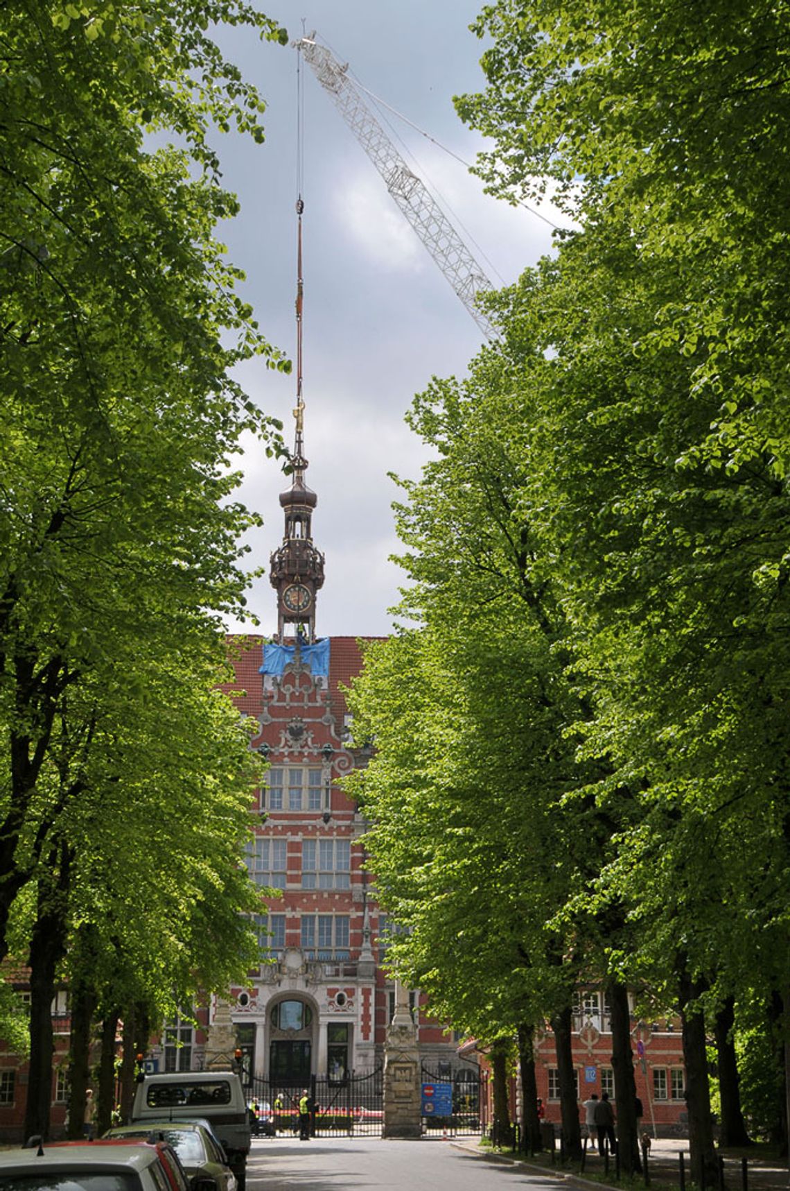 Ważąca 15,5 t wieża zegarowa góruje nad Politechniką Gdańską