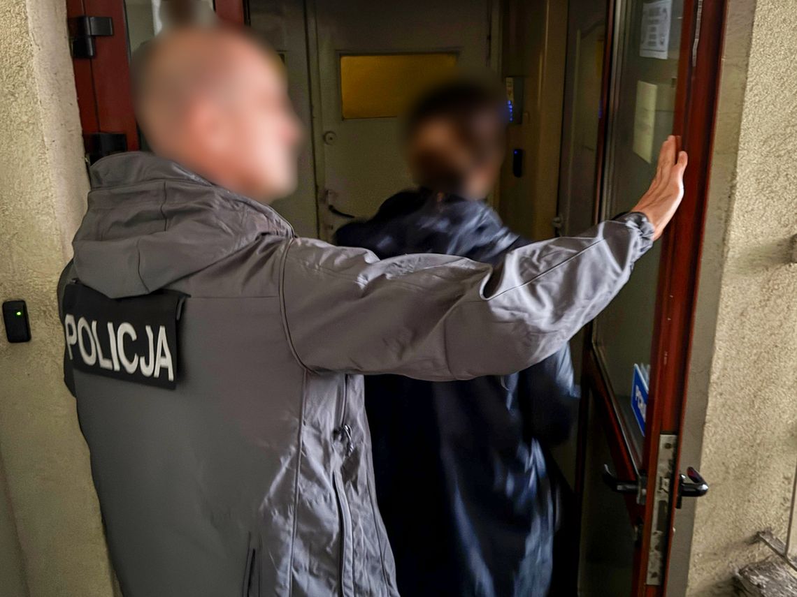 WAŻNE: Ciąg dalszy afery skarszewskiej! Zabezpieczono 300 segregatorów z dokumentami WAŻNE: Ciąg dalszy afery skarszewskiej! Zabezpieczono 300 segregatorów z dokumentami