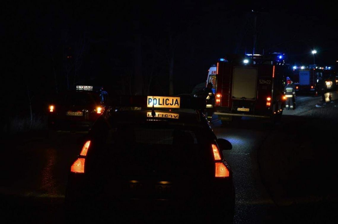 WAŻNE: Dwa tragiczne wypadki jednej nocy. Nie żyją dwie osoby, dwie inne walczą o życie