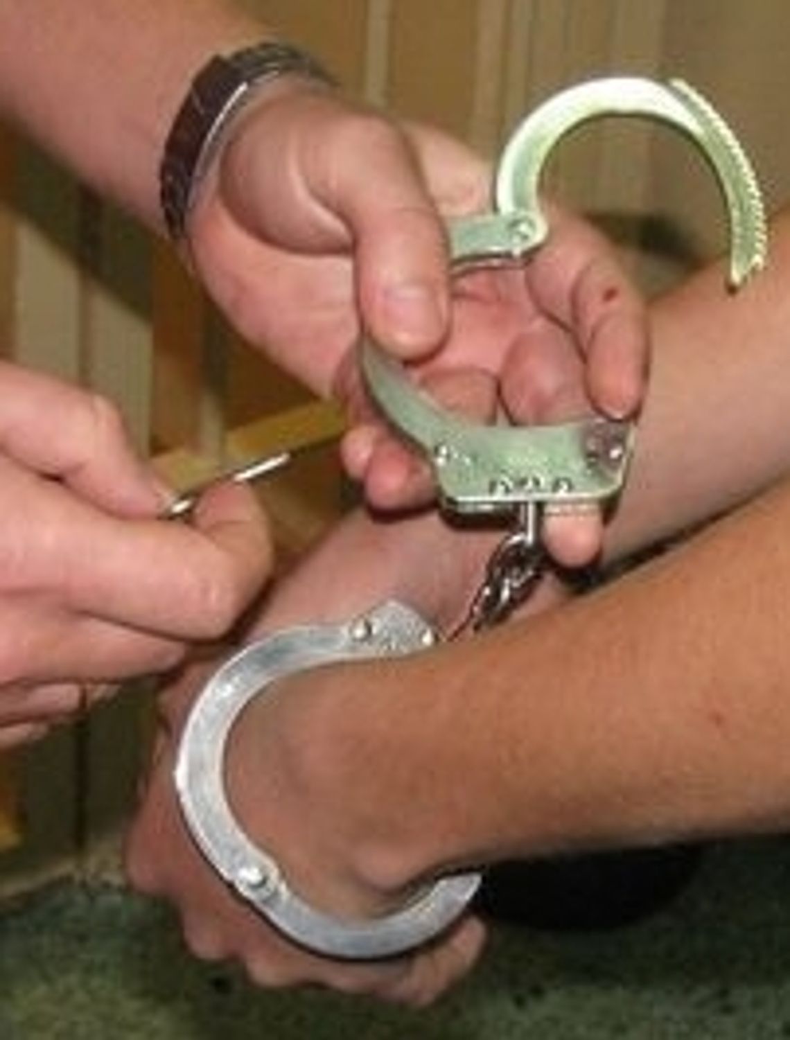 Weekendowy włamywacz z 3 promilami - wpadł na gorącym uczynku Weekendowy włamywacz z 3 promilami - wpadł na gorącym uczynku