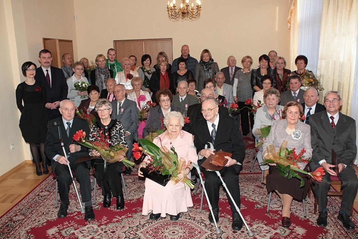 Weselni jubilaci w Urzędzie Stanu Cywilnego Weselni jubilaci w Urzędzie Stanu Cywilnego