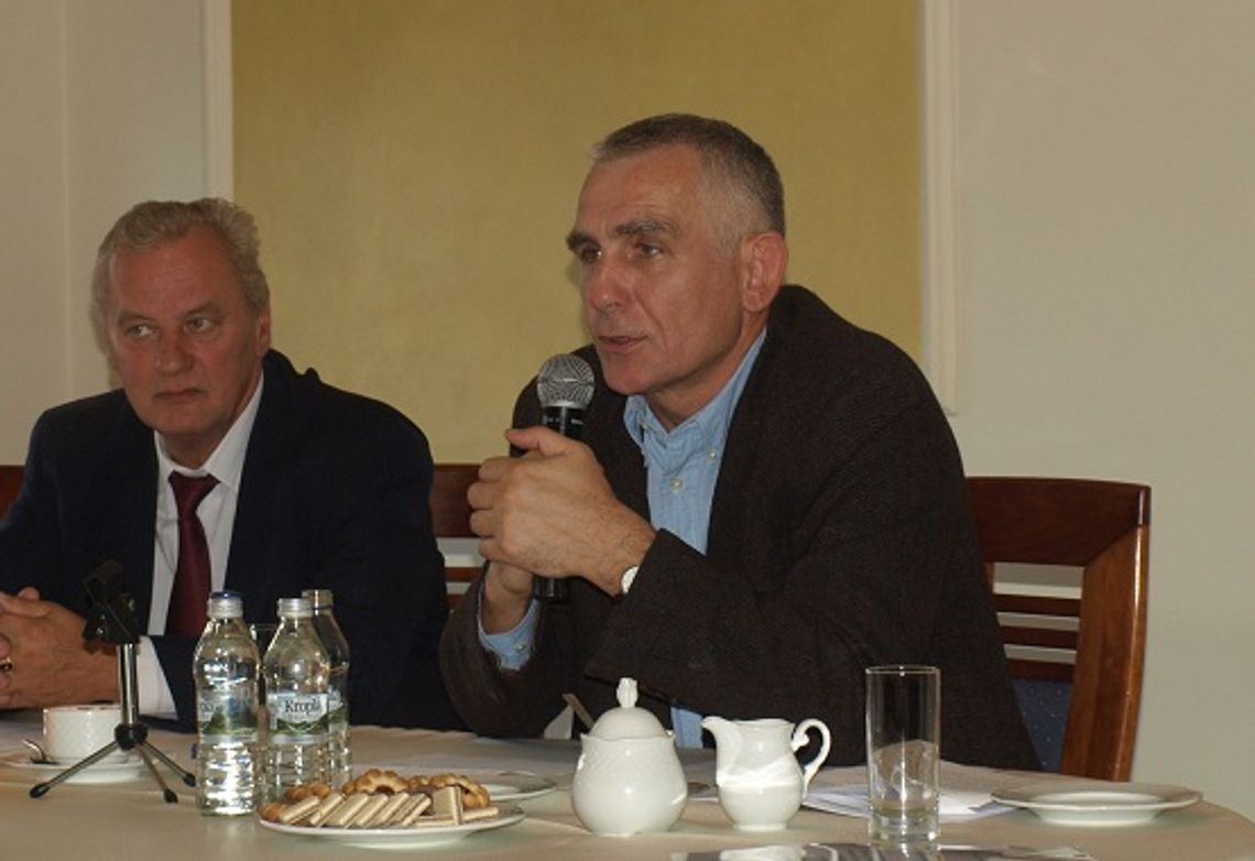 Wiceminister w ogniu pytań Wiceminister w ogniu pytań