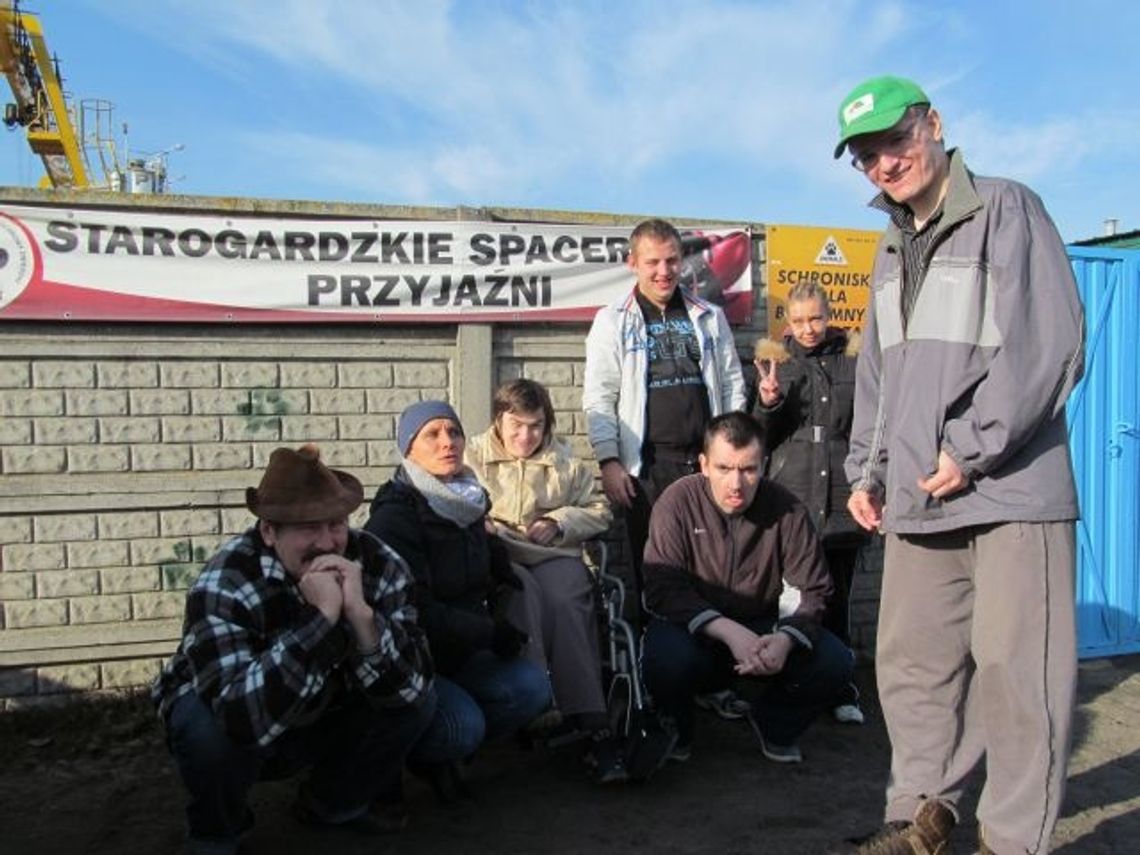 Wizyta wyjątkowych gości w schronisku dla bezdomnych zwierząt Wizyta wyjątkowych gości w schronisku dla bezdomnych zwierząt