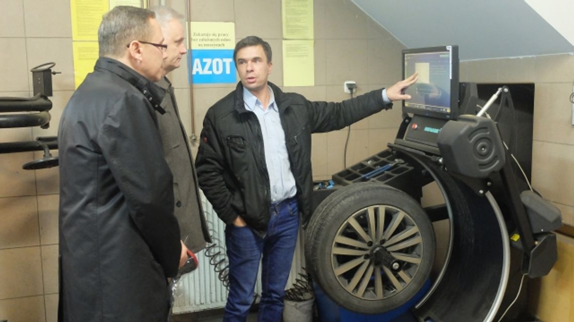 Władze Starogardu na rozmowach w firmie „Wul–Met” . Nowy sposób na promocję lokalnych firm Władze Starogardu na rozmowach w firmie „Wul–Met” . Nowy sposób na promocję lokalnych firm