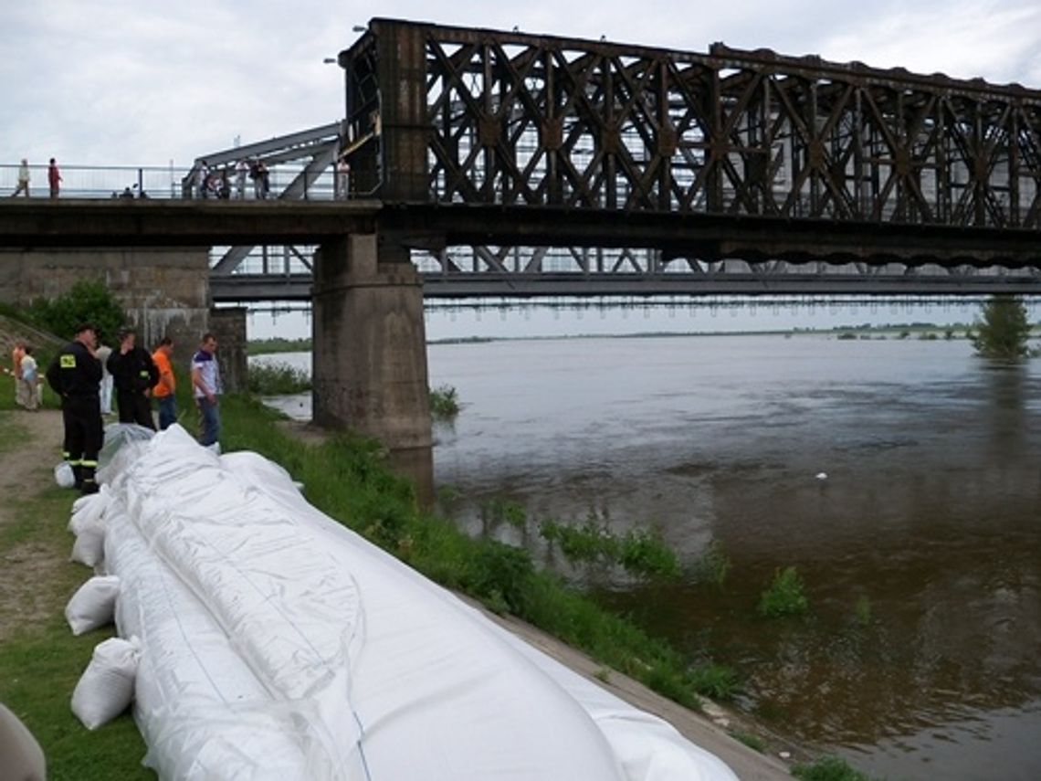 Wojewoda pomorski wprowadził alarm powodziowy. Fala kulminacyjna napływa z południa, dotrze we wtorek Wojewoda pomorski wprowadził alarm powodziowy. Fala kulminacyjna napływa z południa, dotrze we wtorek