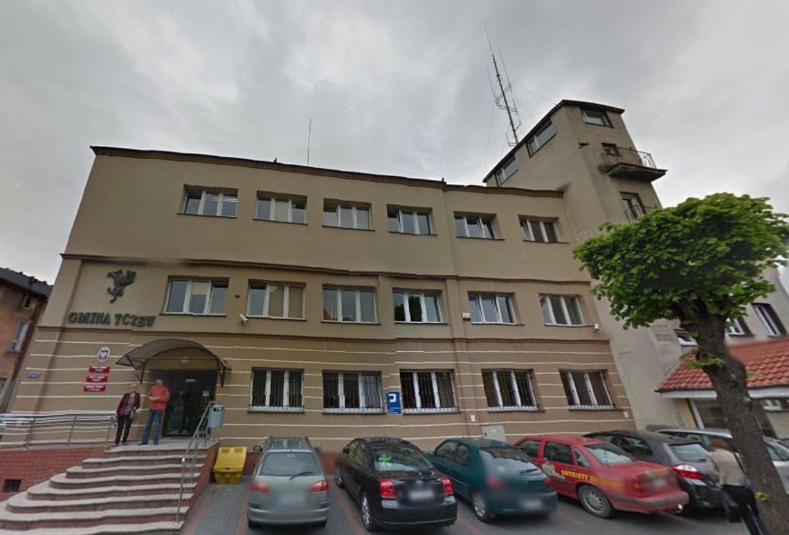 Wojna o plakaty - wójt zawiadomił policję