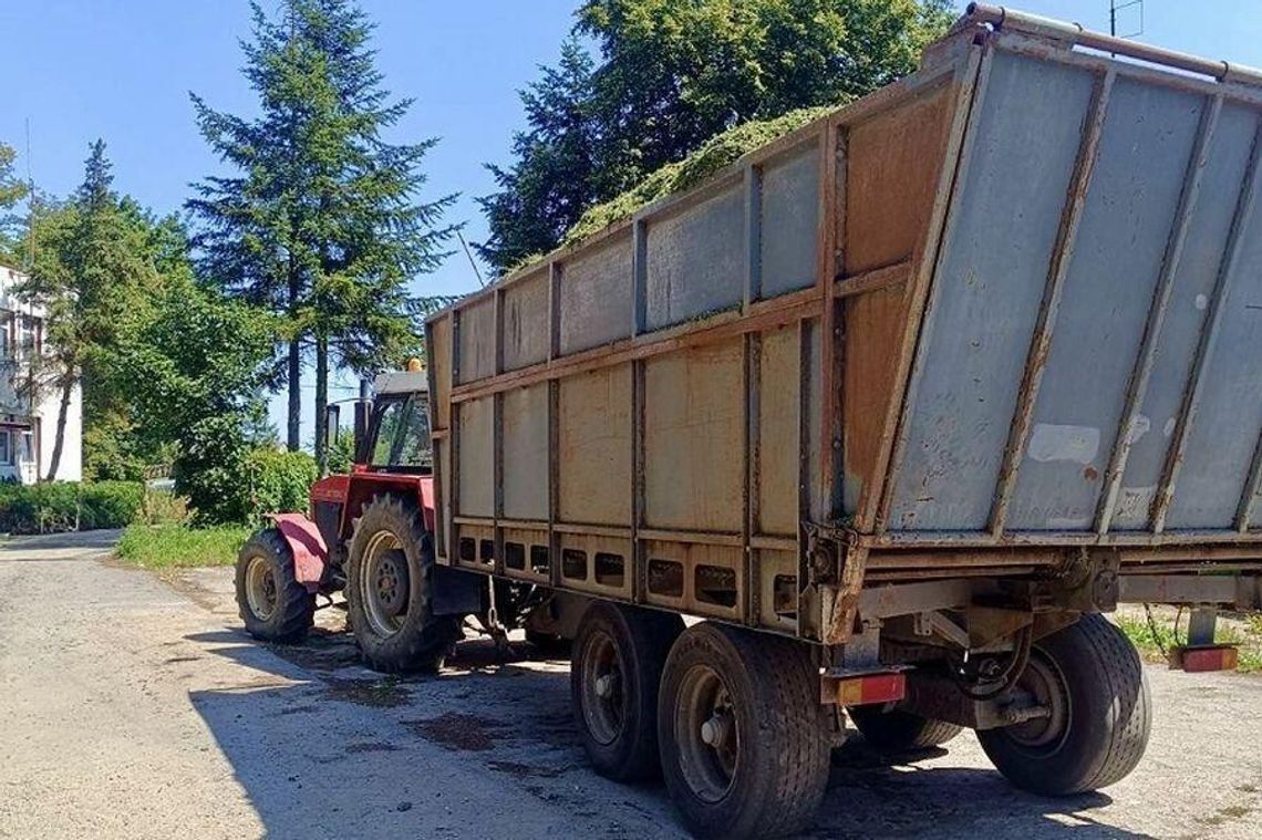 Wpadł podczas kontroli ciągnika. Miał zakaz prowadzenia pojazdów Wpadł podczas kontroli ciągnika. Miał zakaz prowadzenia pojazdów