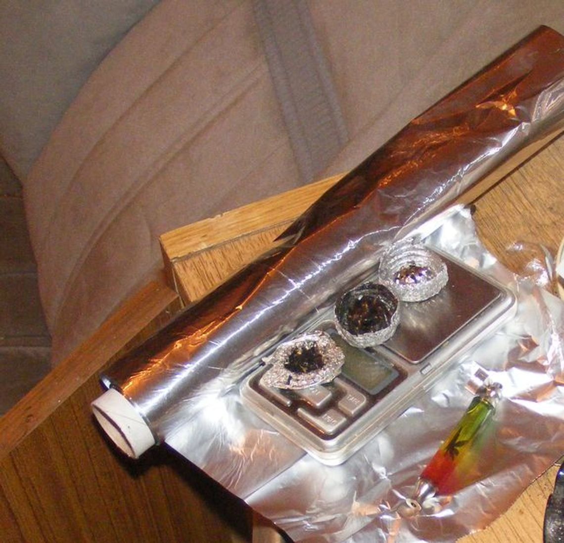 Wpadli przy porcjowaniu marihuany Wpadli przy porcjowaniu marihuany