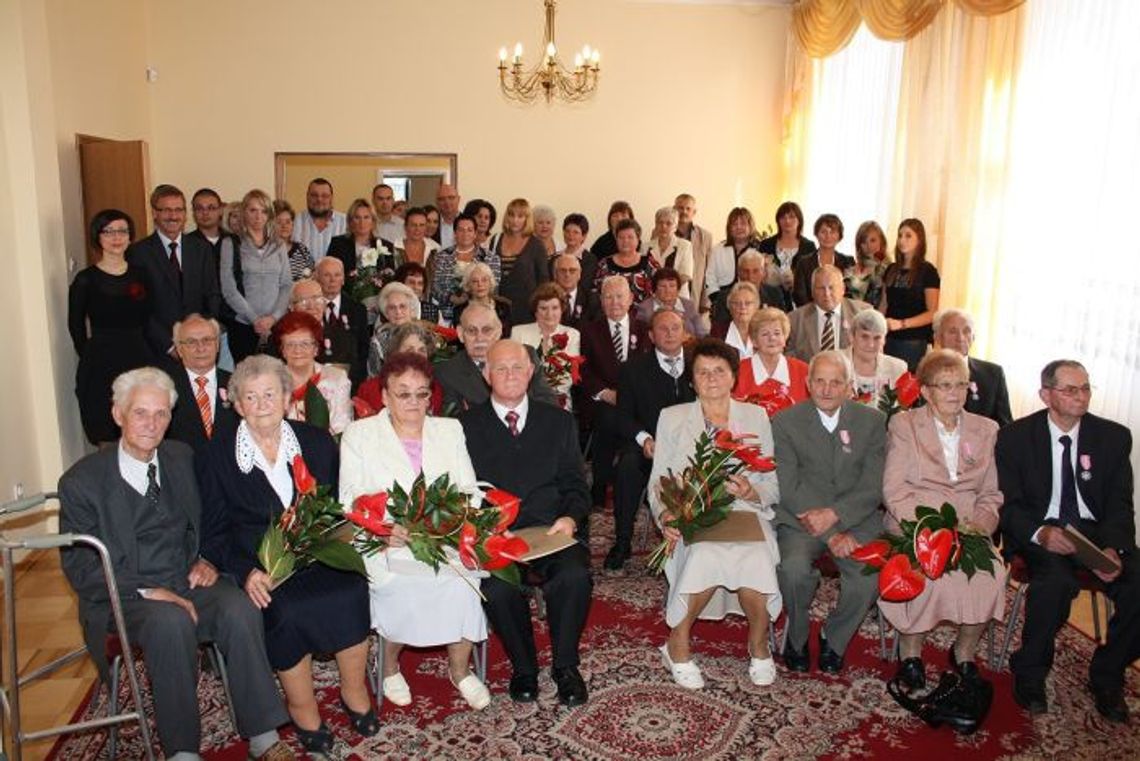 Wspomnieniom nie było końca - weselni jubilaci w USC