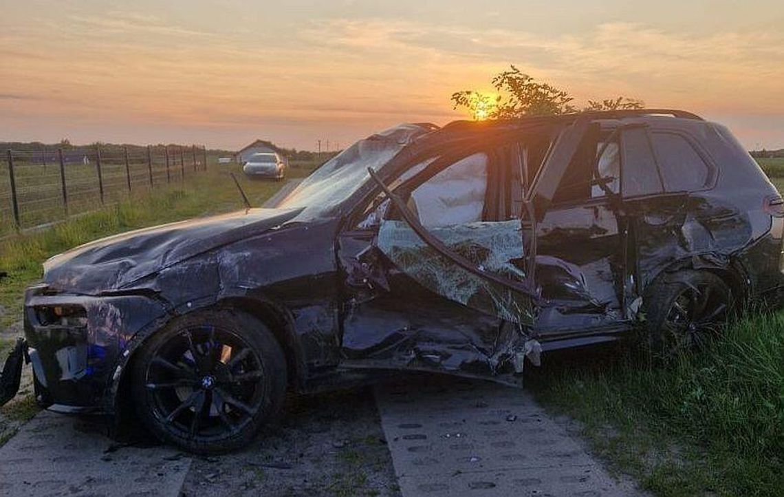 Wstępne ustalenia mówią o nieustąpieniu pierwszeństwa. Kierowca BMW ranny trafił do szpitala