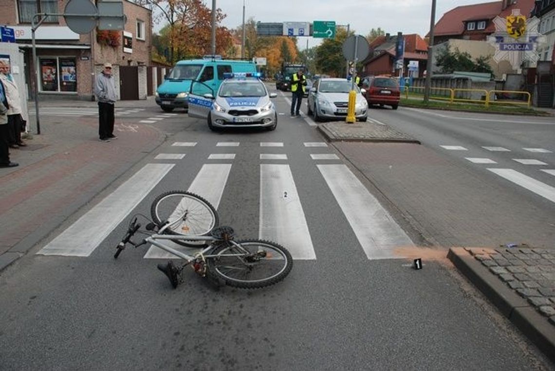 Wtargnął na przejście rowerowe