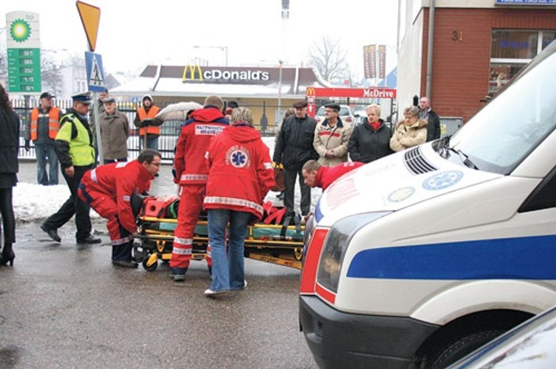 Wtargnęła pod koła busa Wtargnęła pod koła busa