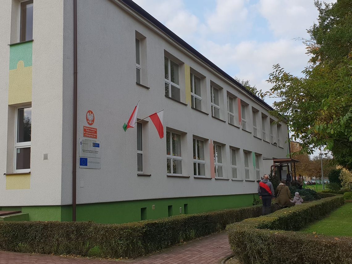 Wybory prezydenckie 2025: frekwencja do południa wyniosła 24,83 proc.