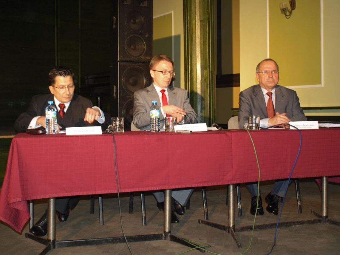 Wybory Samorządowe. Kandydaci pod obstrzałem mieszkańców Wybory Samorządowe. Kandydaci pod obstrzałem mieszkańców