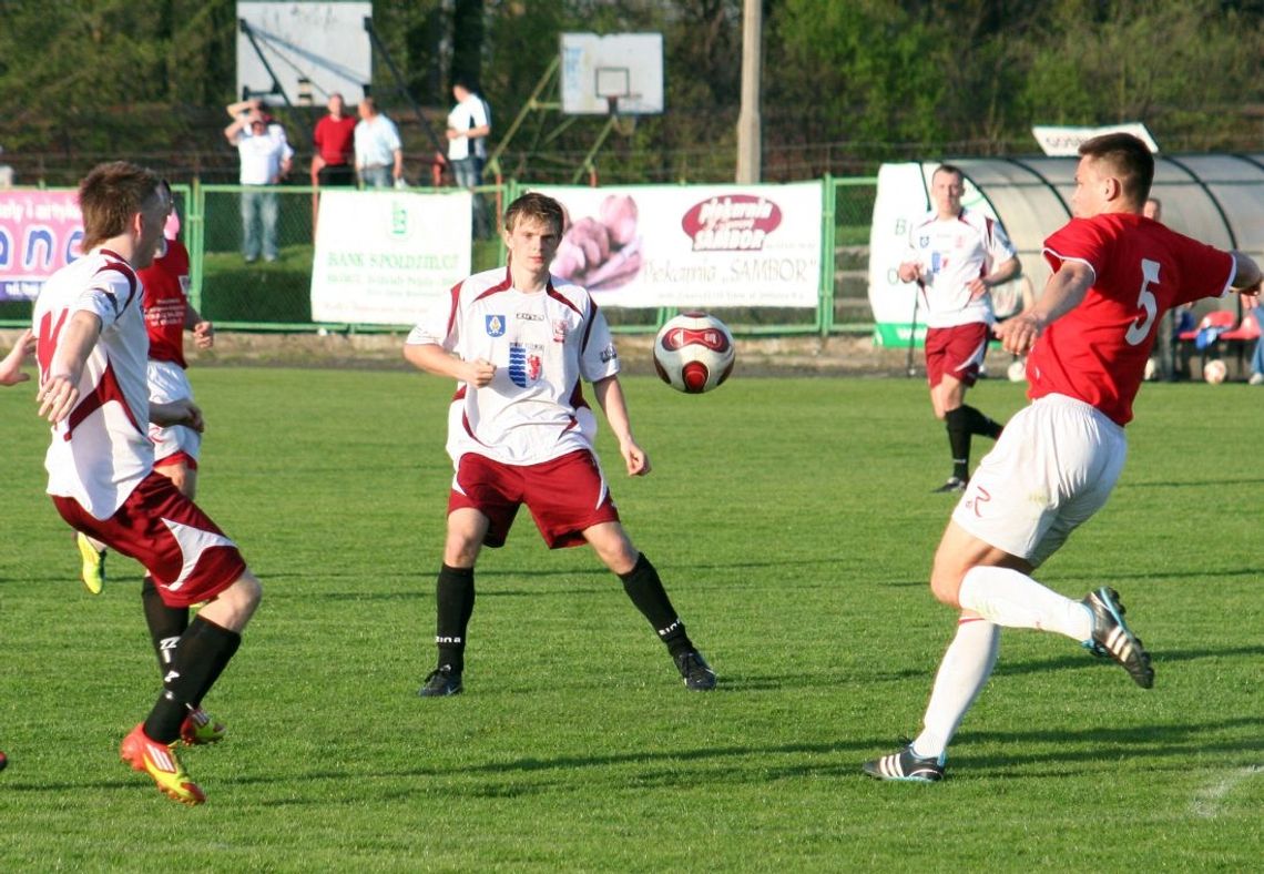 Wygrana w Przodkowie, ale wicelider lepszy - Wierzyca w kratkę Wygrana w Przodkowie, ale wicelider lepszy - Wierzyca w kratkę