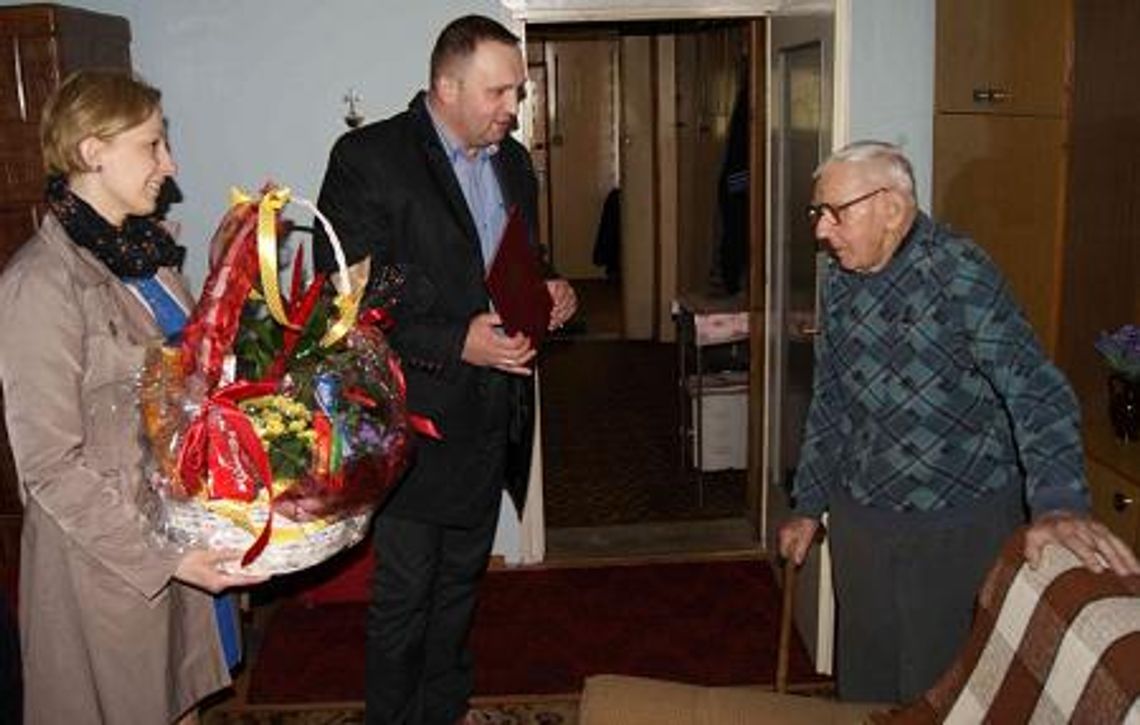 Wyjątkowe urodziny. Pan Bernard skończył 96 lat!