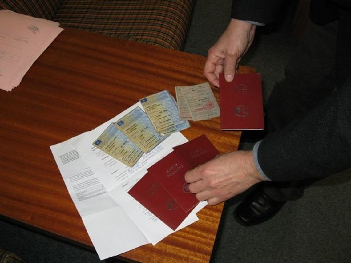 Wyłudzili kredyty na 350 tys. zł. Szajki oszustów w areszcie Wyłudzili kredyty na 350 tys. zł. Szajki oszustów w areszcie