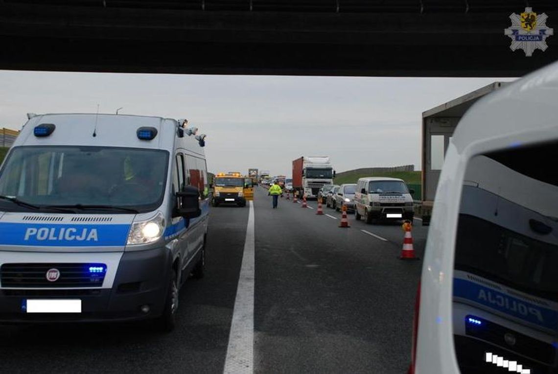 Wypadek na A1. Uderzył w tył VW. Tczewianin ukarany mandatem Wypadek na A1. Uderzył w tył VW. Tczewianin ukarany mandatem