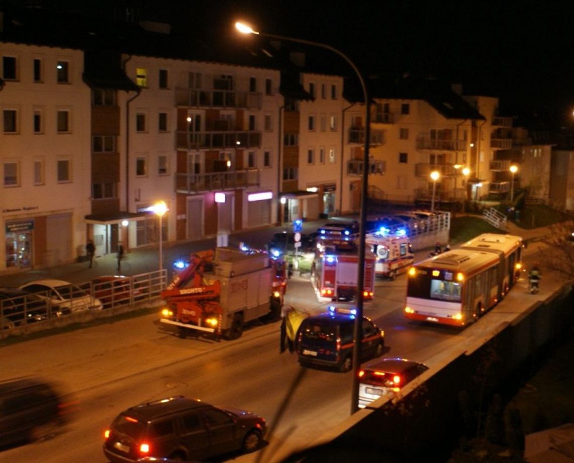 Wypadek na Myśliwskiej, ranna kobieta - kierowca bmw Wypadek na Myśliwskiej, ranna kobieta - kierowca bmw