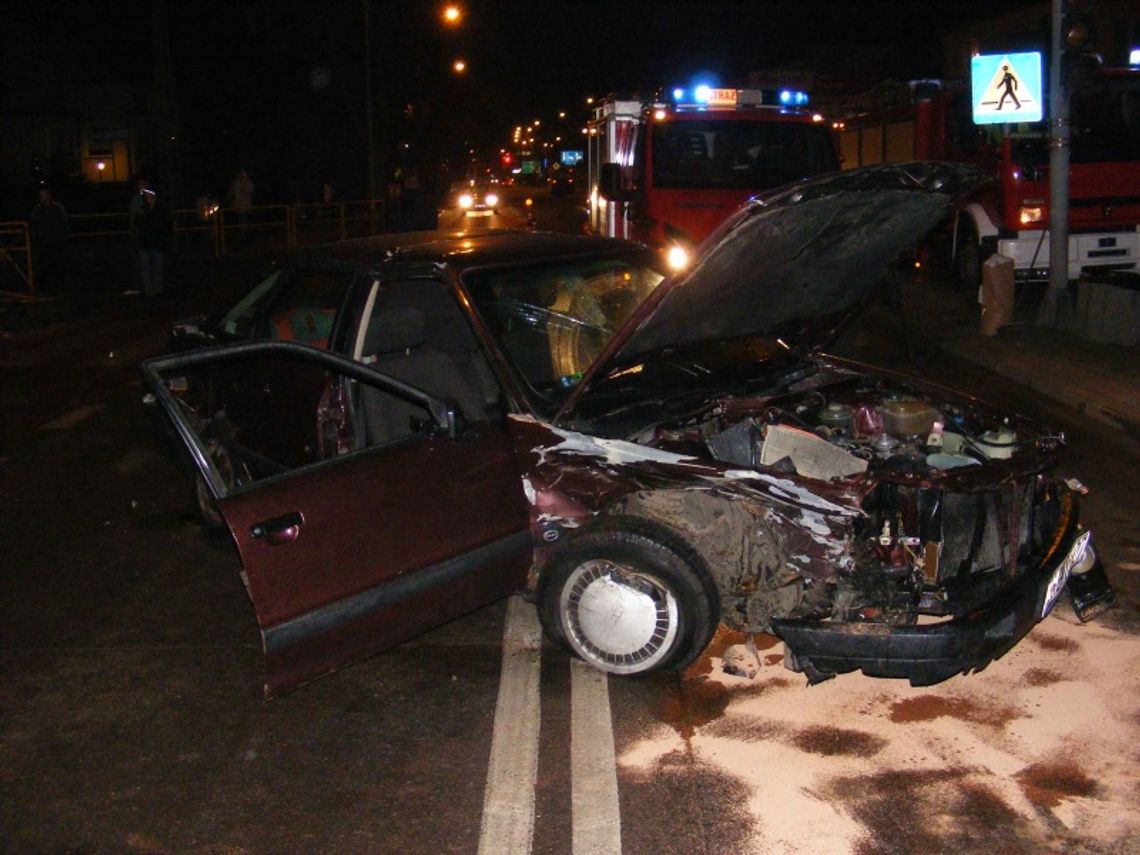 Wypadek na skrzyżowaniu - audi nie ustąpił bmw