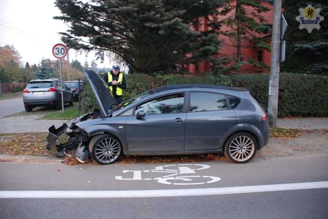 Wypadek na skrzyżowaniu Gałczyńskiego z Słowackiego Wypadek na skrzyżowaniu Gałczyńskiego z Słowackiego