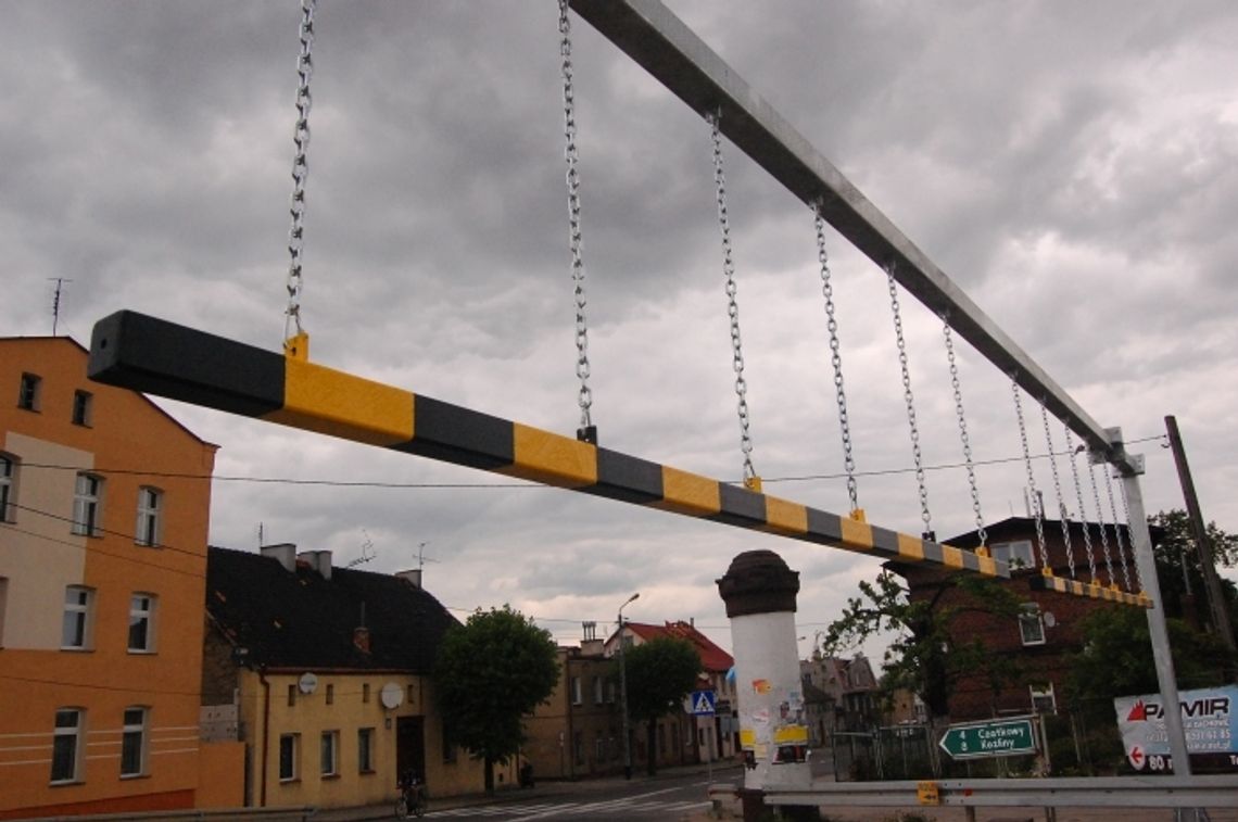 Wypadek na wiadukcie w ul. 1 Maja - są wyniki badań Wypadek na wiadukcie w ul. 1 Maja - są wyniki badań