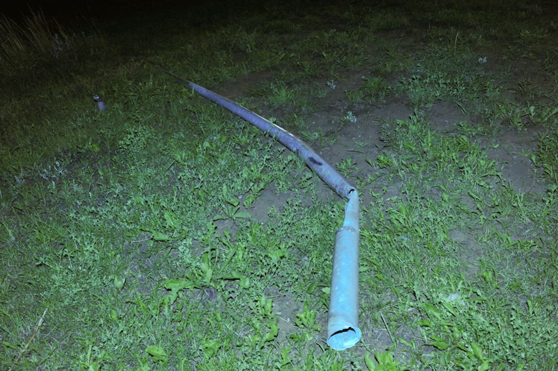 Wypadek w Tczewie. Honda prelude zatrzymała sie na barierce Wypadek w Tczewie. Honda prelude zatrzymała sie na barierce