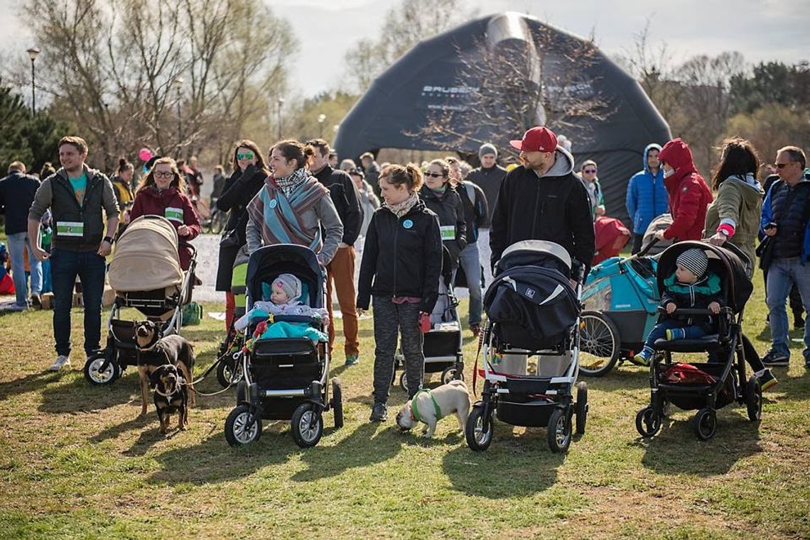 Wyścig wózków przy Stadionie Energa Gdańsk