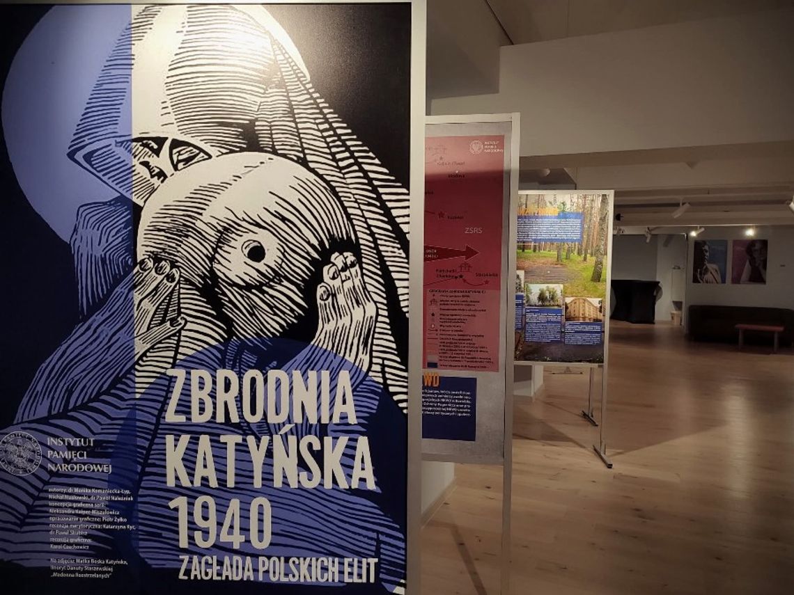 Wystawa IPN w Tczewie, przypominająca o Katyniu Wystawa IPN w Tczewie, przypominająca o Katyniu